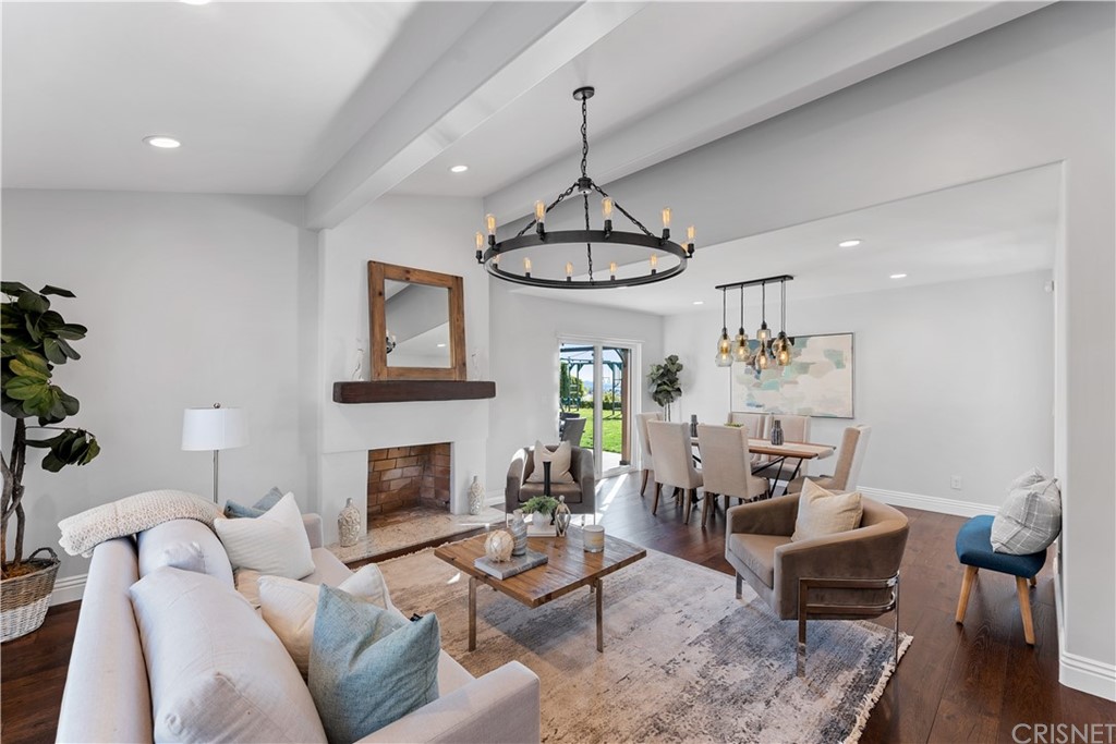 1132 Vista Ridge Burbank, CA 91504 - Photo 3 of 26