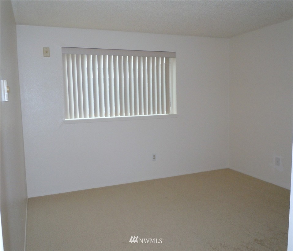 1541 Sheridan Road, Unit B2 Bremerton, WA 98310 - Photo 12 of 13 Gallery Image 12