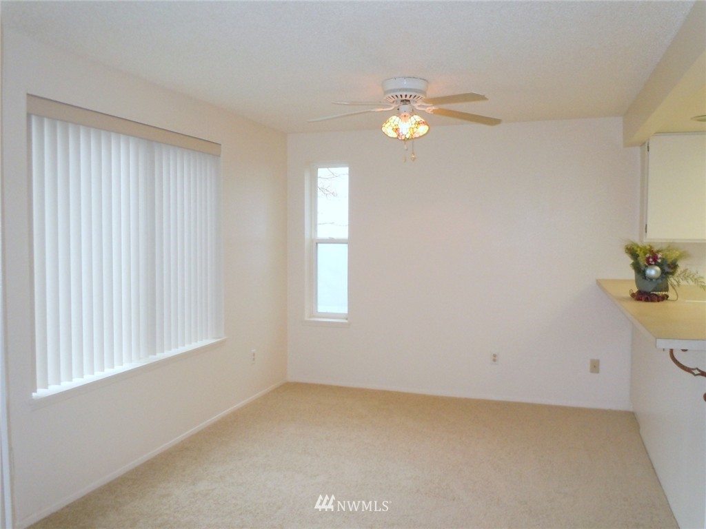 1541 Sheridan Road, Unit B2 Bremerton, WA 98310 - Photo 3 of 13 Gallery Image 3
