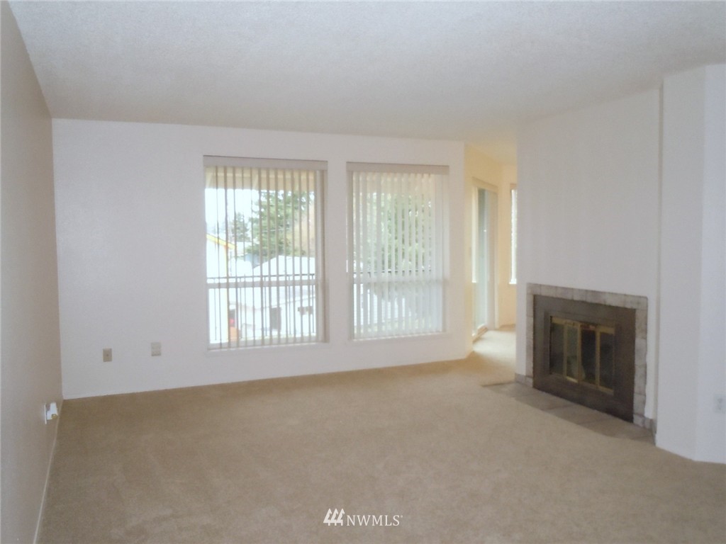 1541 Sheridan Road, Unit B2 Bremerton, WA 98310 - Photo 8 of 13 Gallery Image 8