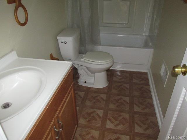 167 West Kennett Road Pontiac, MI 48340 - Photo 20 of 26 167 KENNETT PONTIAC (40).jpg