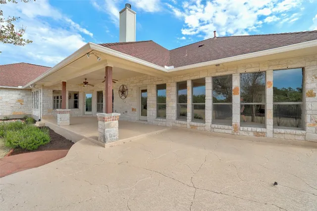 $1,000,000 | 1106 Squaw Valley, Leander, TX 78641