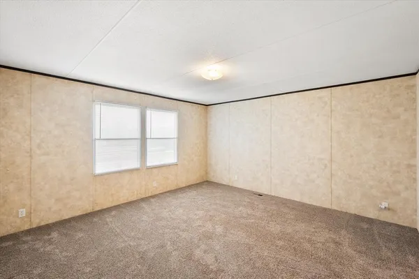 $2,600 | 12325 Hudson Drive, Alvarado, TX 76009