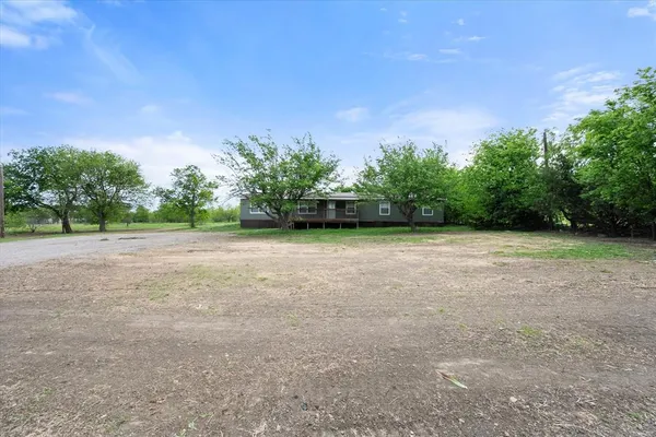 $2,600 | 12325 Hudson Drive, Alvarado, TX 76009
