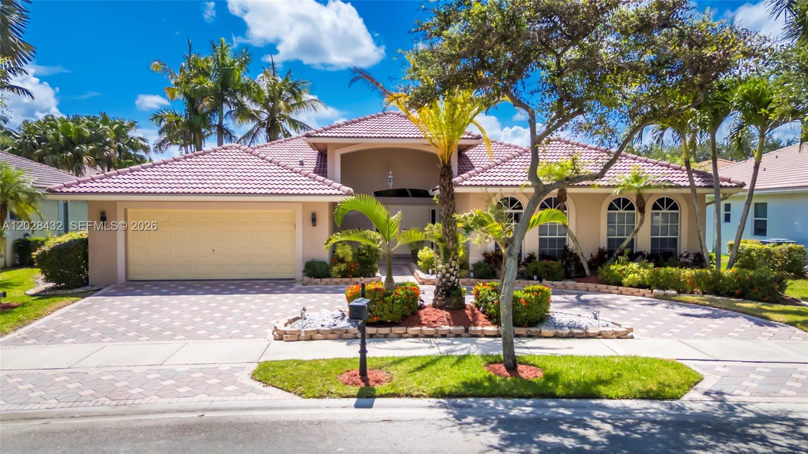 3852 Oak Ridge Circle Weston, FL 33331 - Photo 40 of 57