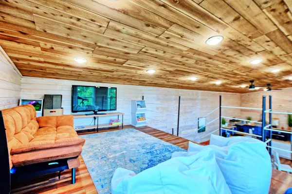 $285,000 | 13608 Fm 692, Burkeville, TX 75932