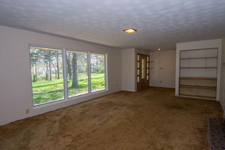 15130 Jackson Road Mishawaka, IN 46544 - Photo 4 of 36