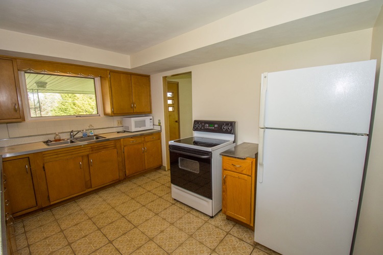 15130 Jackson Road Mishawaka, IN 46544 - Photo 6 of 36
