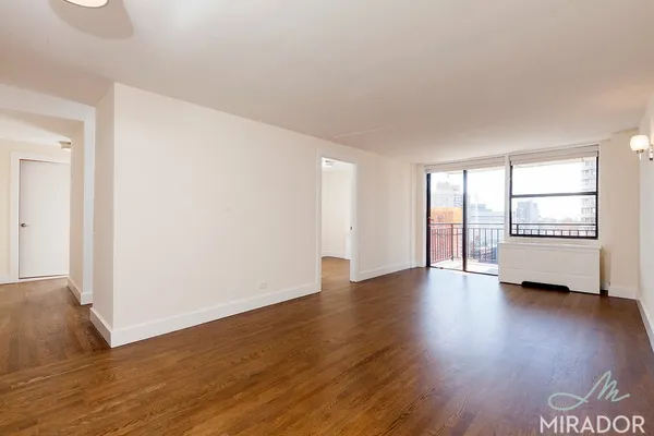 $5,400 | 330 East 39th Street, Unit 5M | Murray Hill