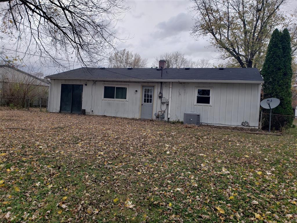 2211 Raintree Place Anderson, IN 46011 - Photo 4 of 20 Gallery Image 4