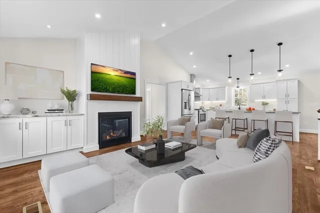 $799,900 | 120 S Street East, Raynham, MA 02767