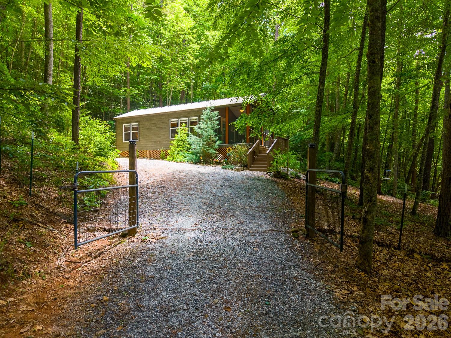243 Jonquil Wds Road Franklin, NC 28734 - Photo 21 of 48