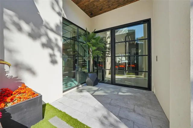 a house view with a outdoor space