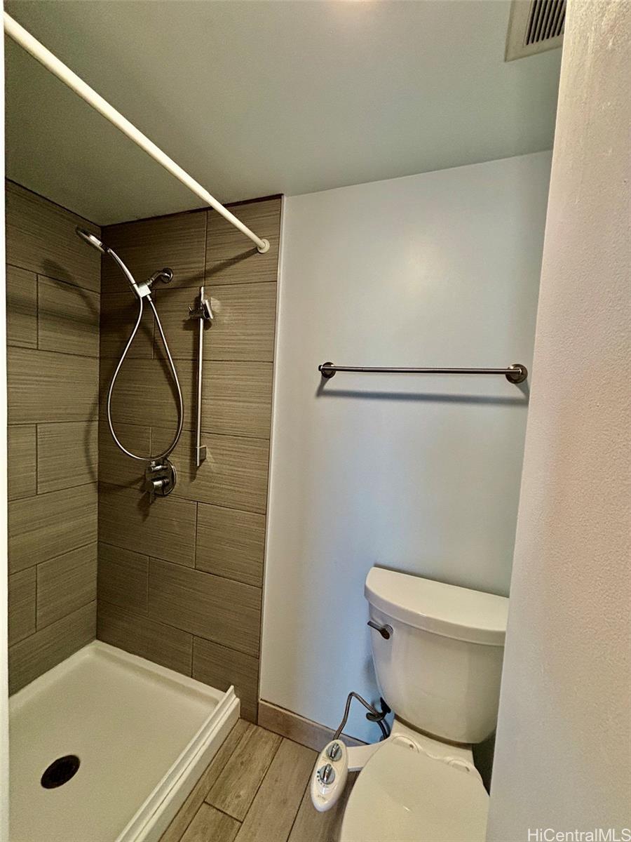 469 Ena Road, Unit 3007 Honolulu, HI 96815 - Photo 10 of 21
