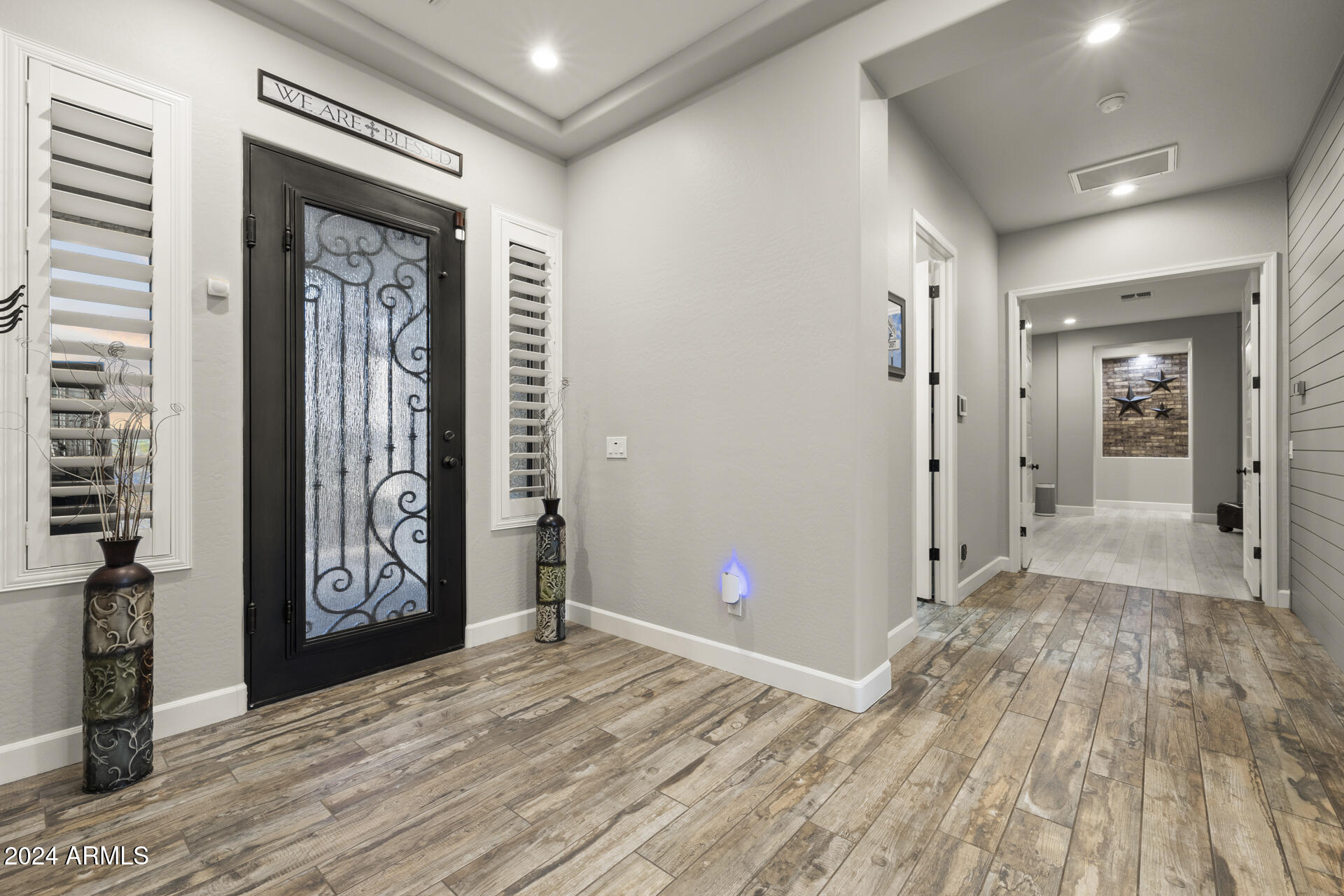 21 West Cloud Road Phoenix, AZ 85086 - Photo 49 of 97 1-154