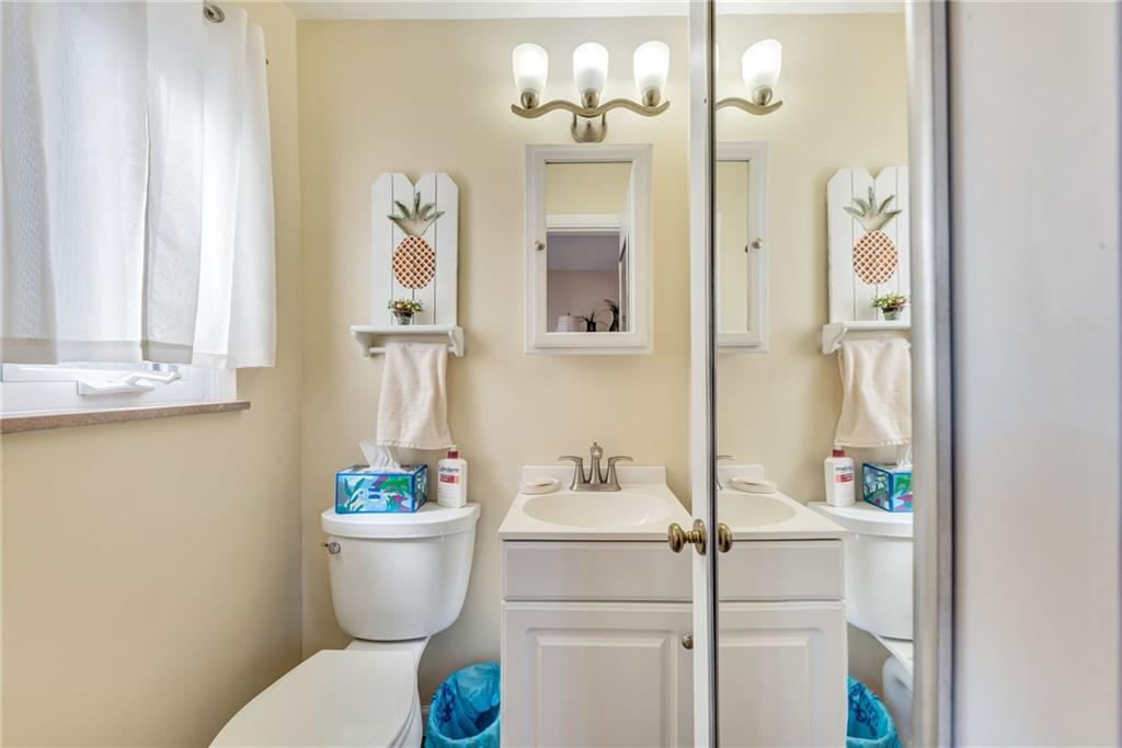 20 Ellen Drive McKees Rocks, PA 15136 - Photo 13 of 27 Gallery Image 13