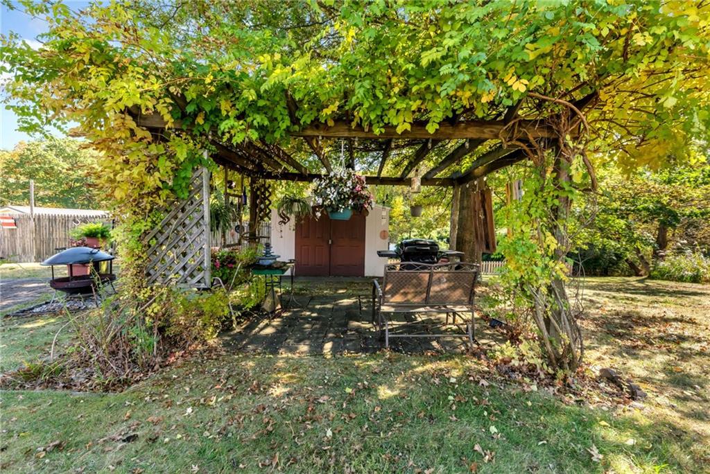 20 Ellen Drive McKees Rocks, PA 15136 - Photo 25 of 27 Gallery Image 25
