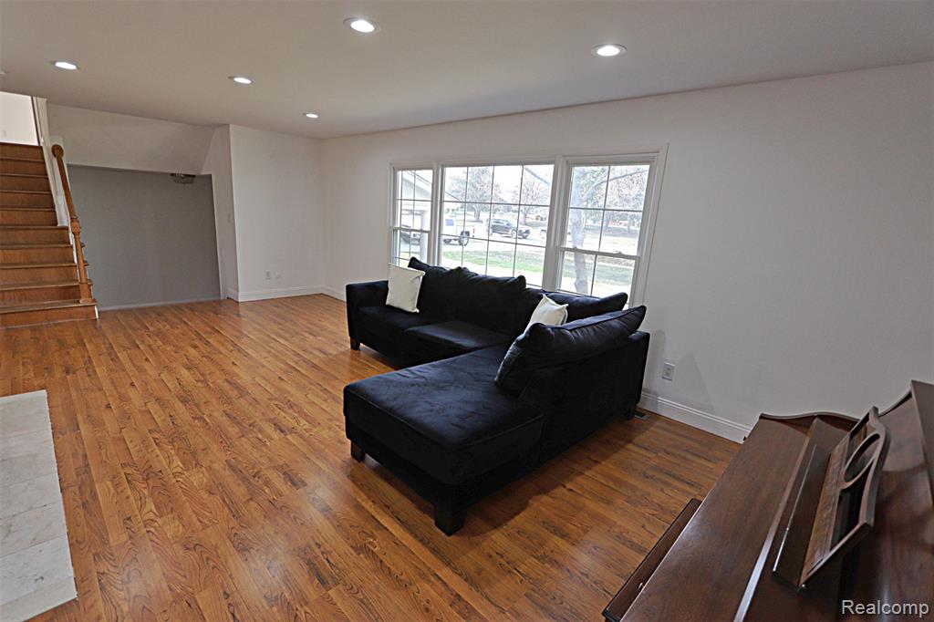 4739 Quarton Road Bloomfield Hills, MI 48301 - Photo 7 of 56
