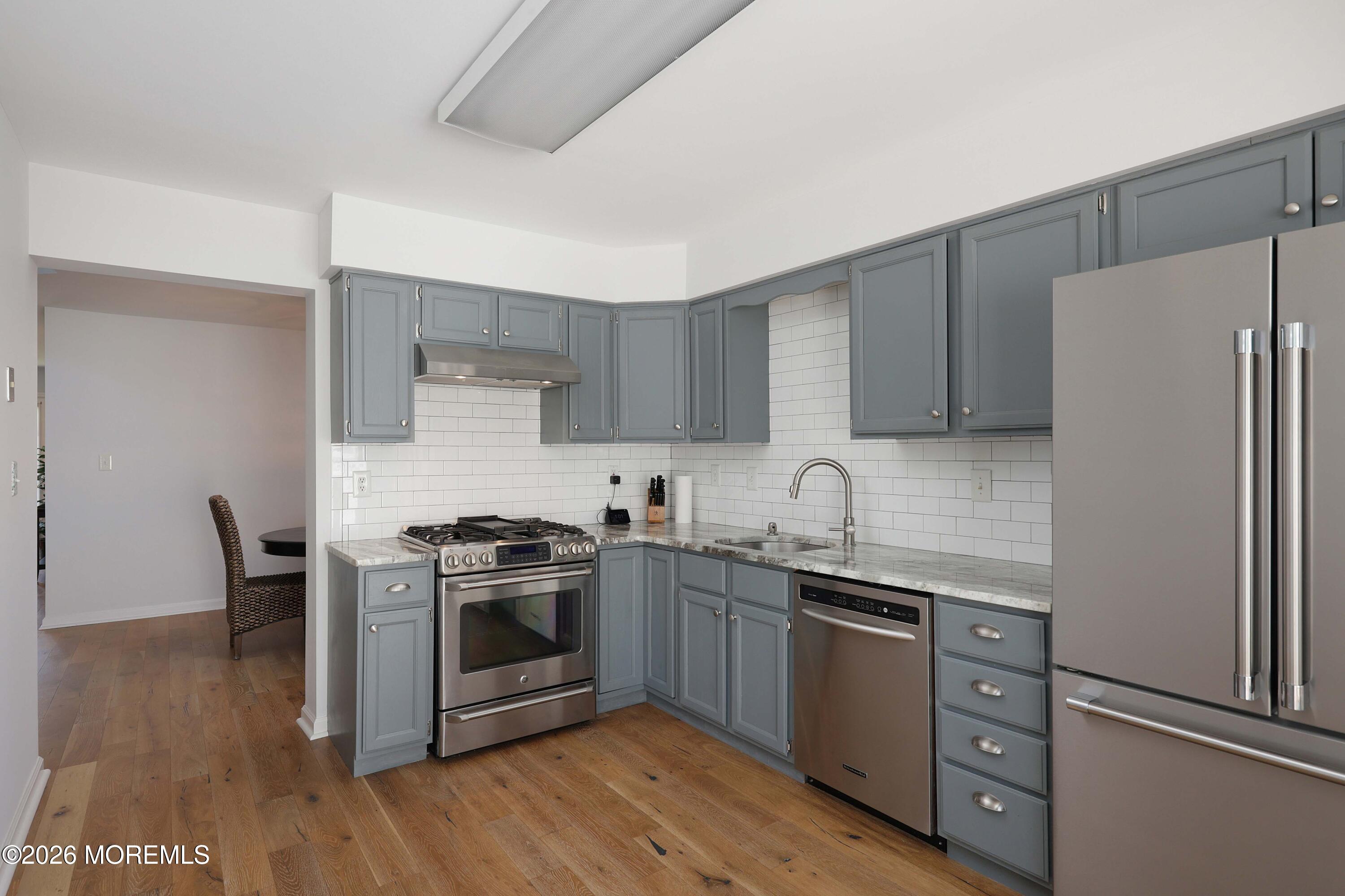 3 Oxford Road, Unit 328 Holmdel, NJ 07733 - Photo 13 of 25 758A5709
