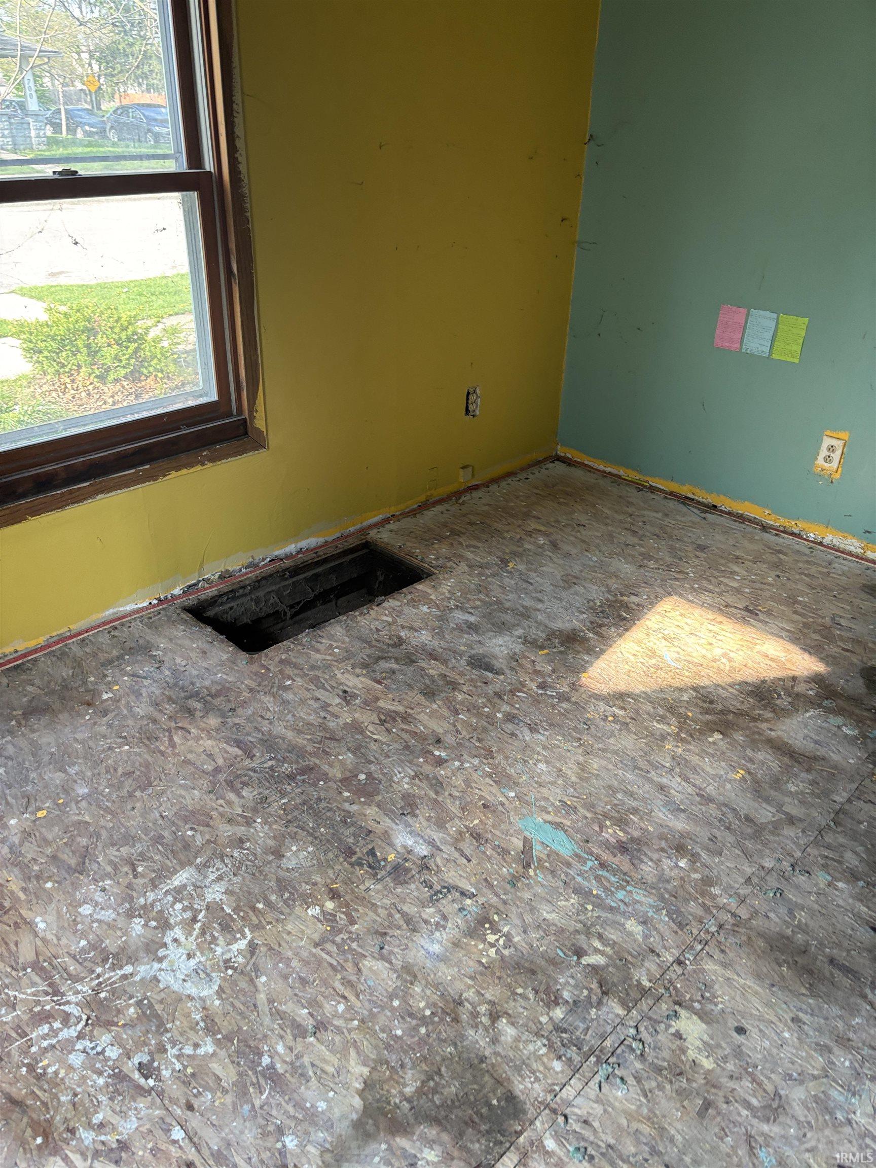 703 West Garfield Avenue Elkhart, IN 46516 - Photo 11 of 14
