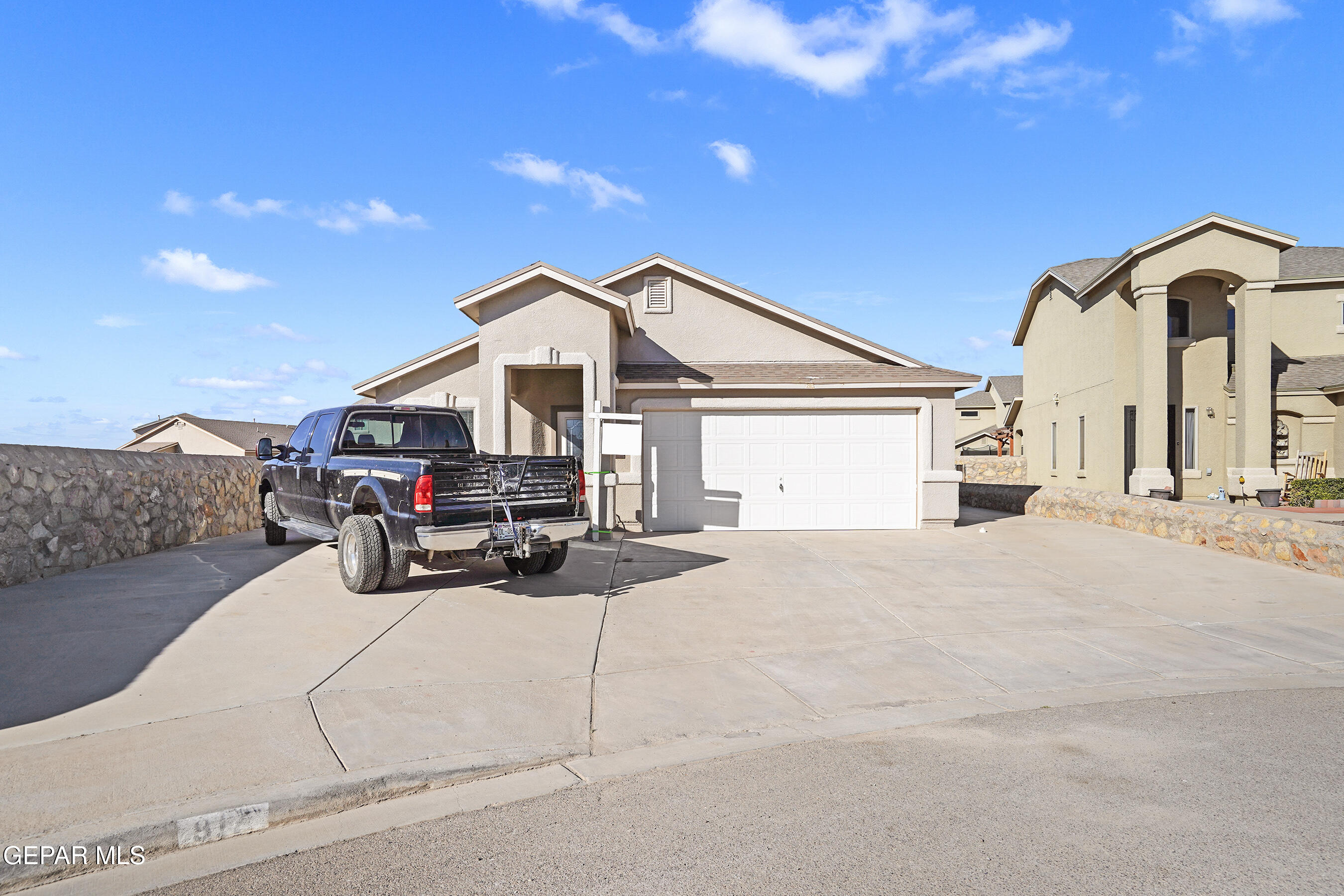 917 Danny Sanchez Place Anthony, TX 79821 - Photo 3 of 37 DSC02803