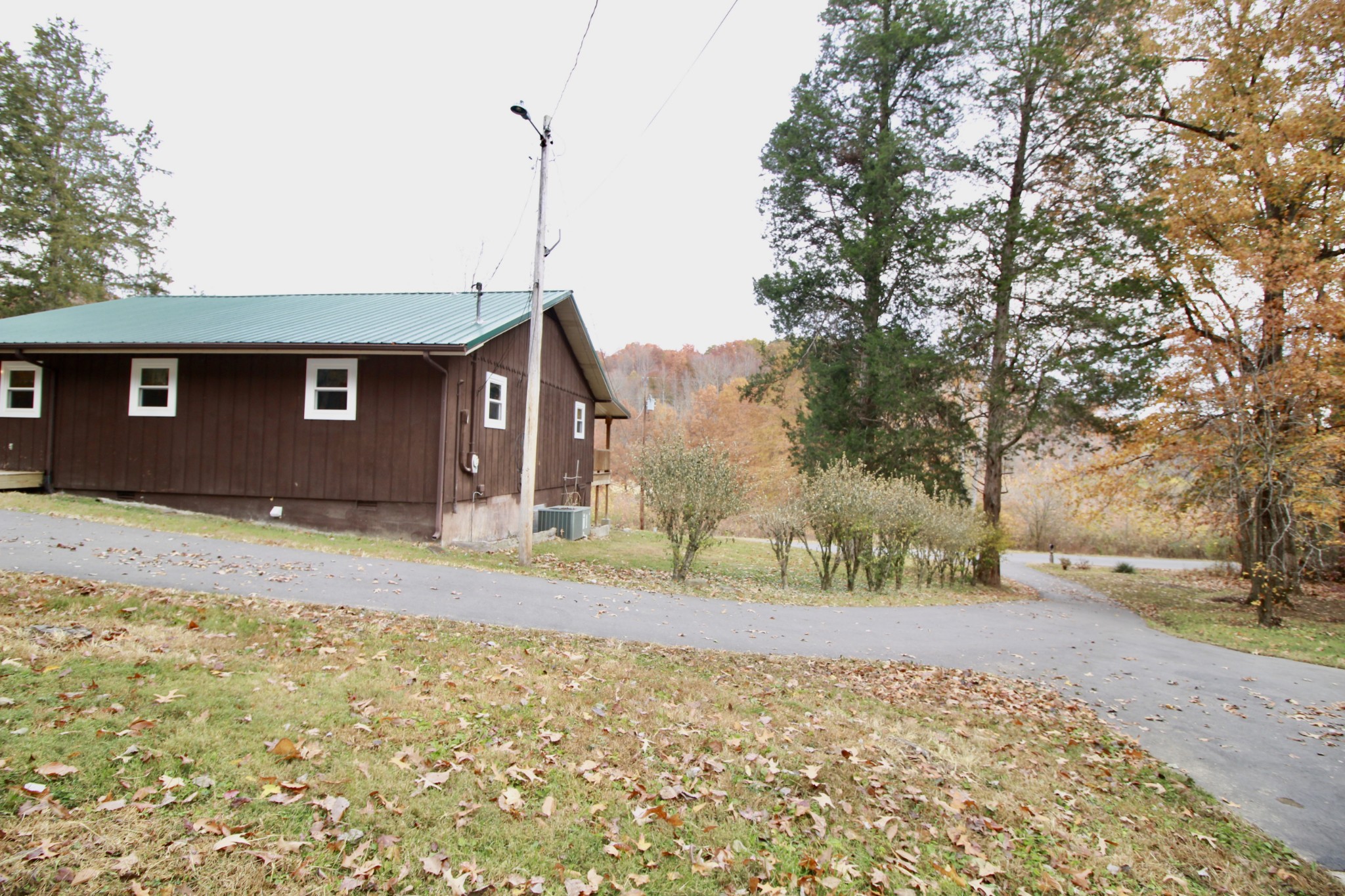 162 Lick Creek Road Dover, TN 37058 - Photo 8 of 45 Gallery Image 8