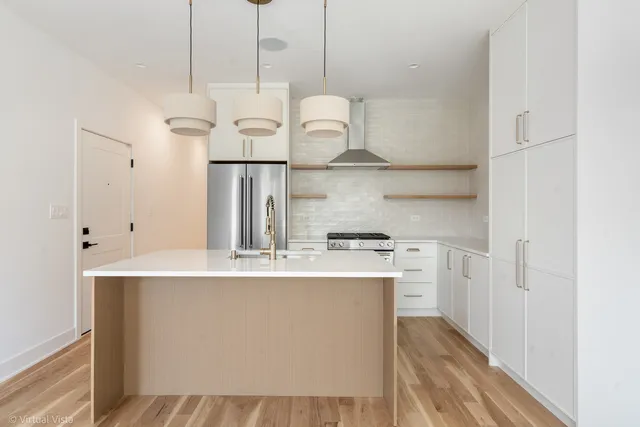 $435,000 | 1530 West 18th Place, Unit 2, Chicago, IL 60608