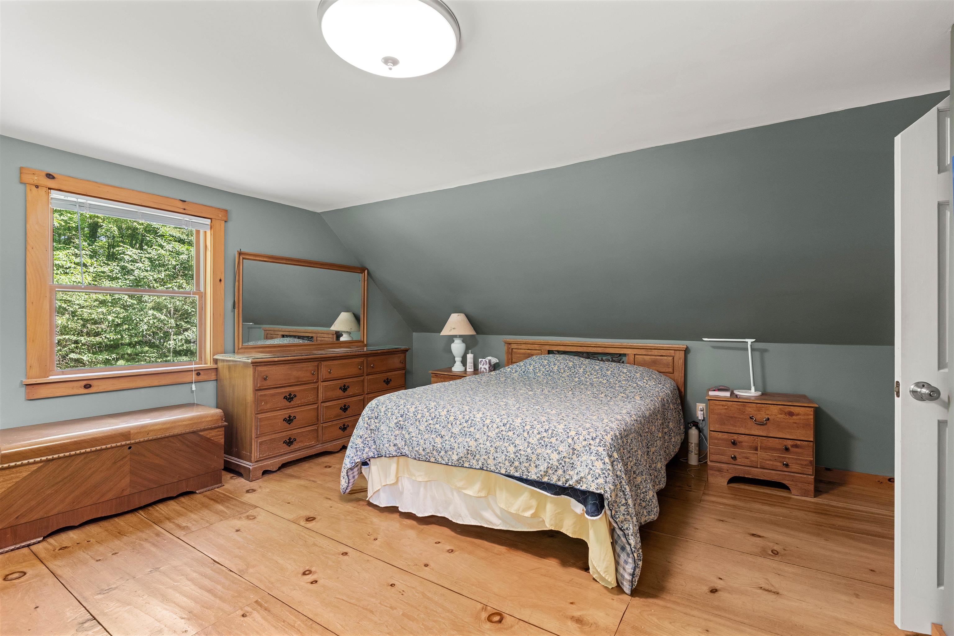 1811 Hopkinton Road Hopkinton, NH 03229 - Photo 31 of 53