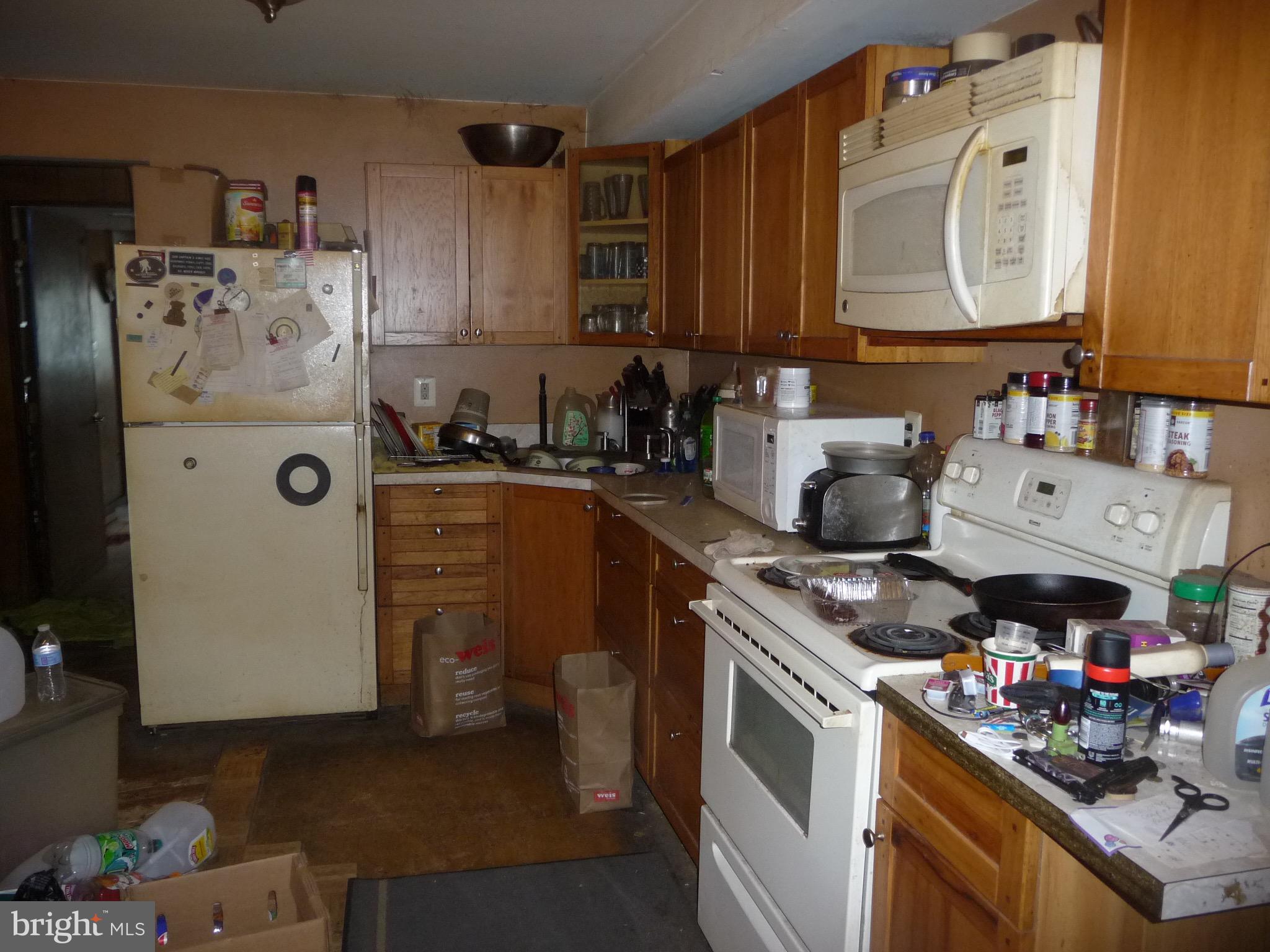 8618 Sandy Plains Road Baltimore, MD 21222 - Photo 9 of 14