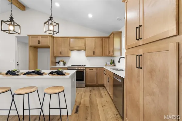 $459,900 | 162 Gabrielle Circle, Bethalto, IL 62010