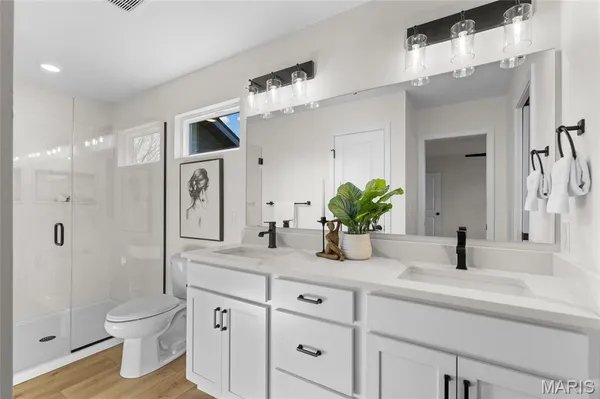 $459,900 | 162 Gabrielle Circle, Bethalto, IL 62010