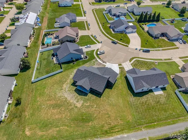 $459,900 | 162 Gabrielle Circle, Bethalto, IL 62010