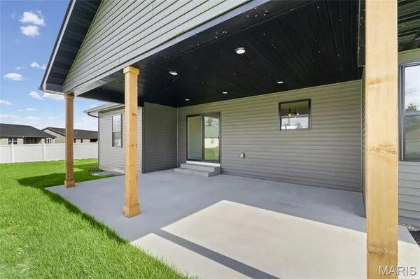 $459,900 | 162 Gabrielle Circle, Bethalto, IL 62010