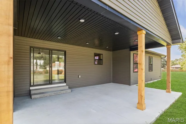 $459,900 | 162 Gabrielle Circle, Bethalto, IL 62010