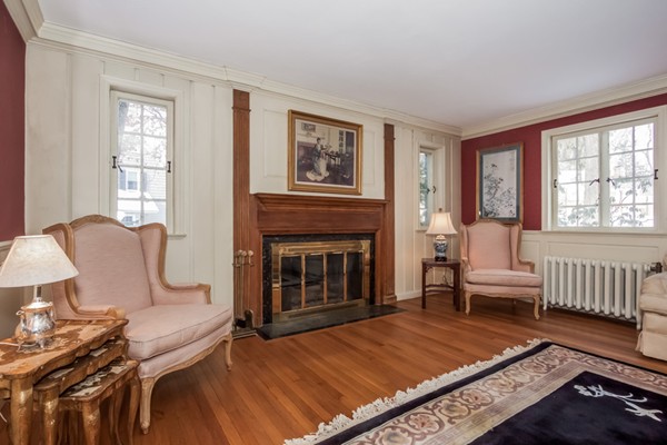194 Colony Road Longmeadow, MA 01106 - Photo 3 of 30 Gallery Image 3