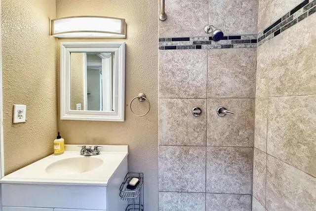 $300,000 | 2638 Valley Drive, Atwater, CA 95301