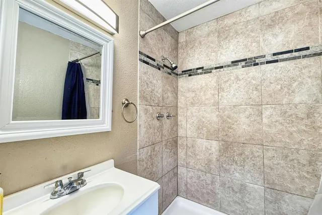 $300,000 | 2638 Valley Drive, Atwater, CA 95301