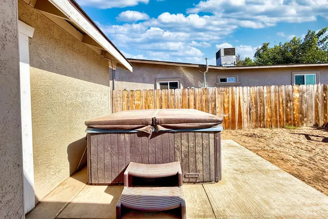$300,000 | 2638 Valley Drive, Atwater, CA 95301