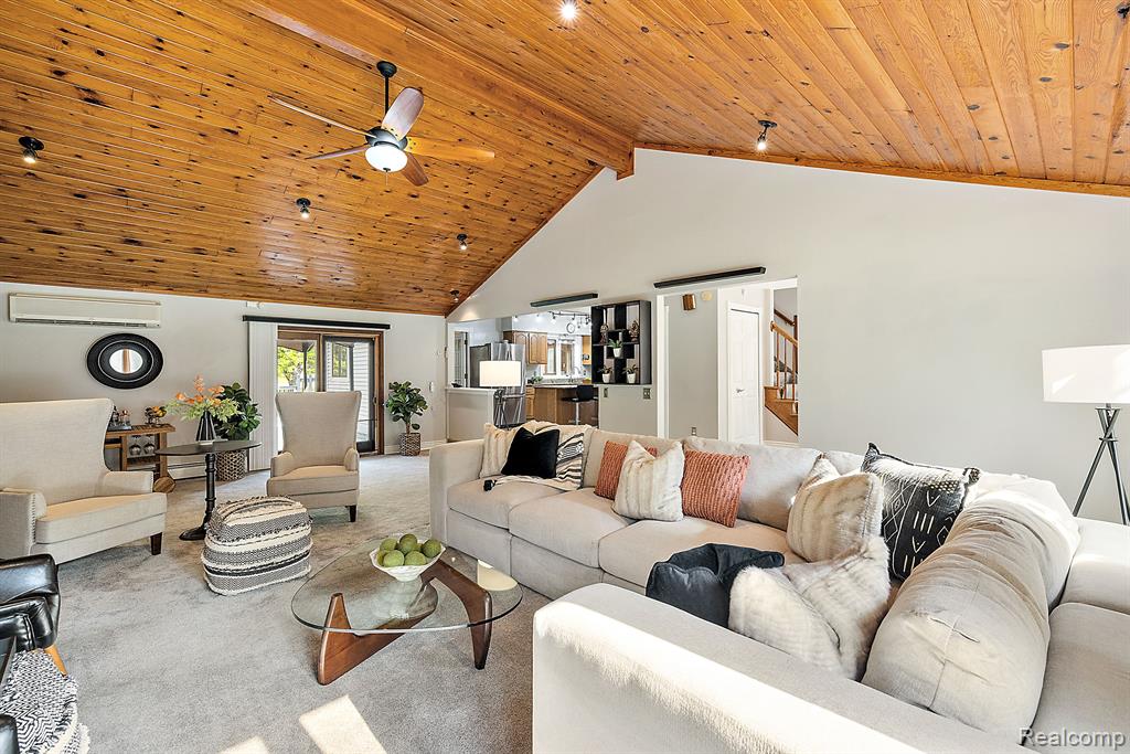 9844 Pine Knob Road Clarkston, MI 48348 - Photo 18 of 65 Gallery Image 18