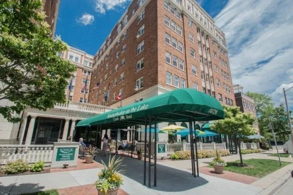 $89,000 | 1028 East Juneau Avenue, Unit 419, Milwaukee, WI 53202