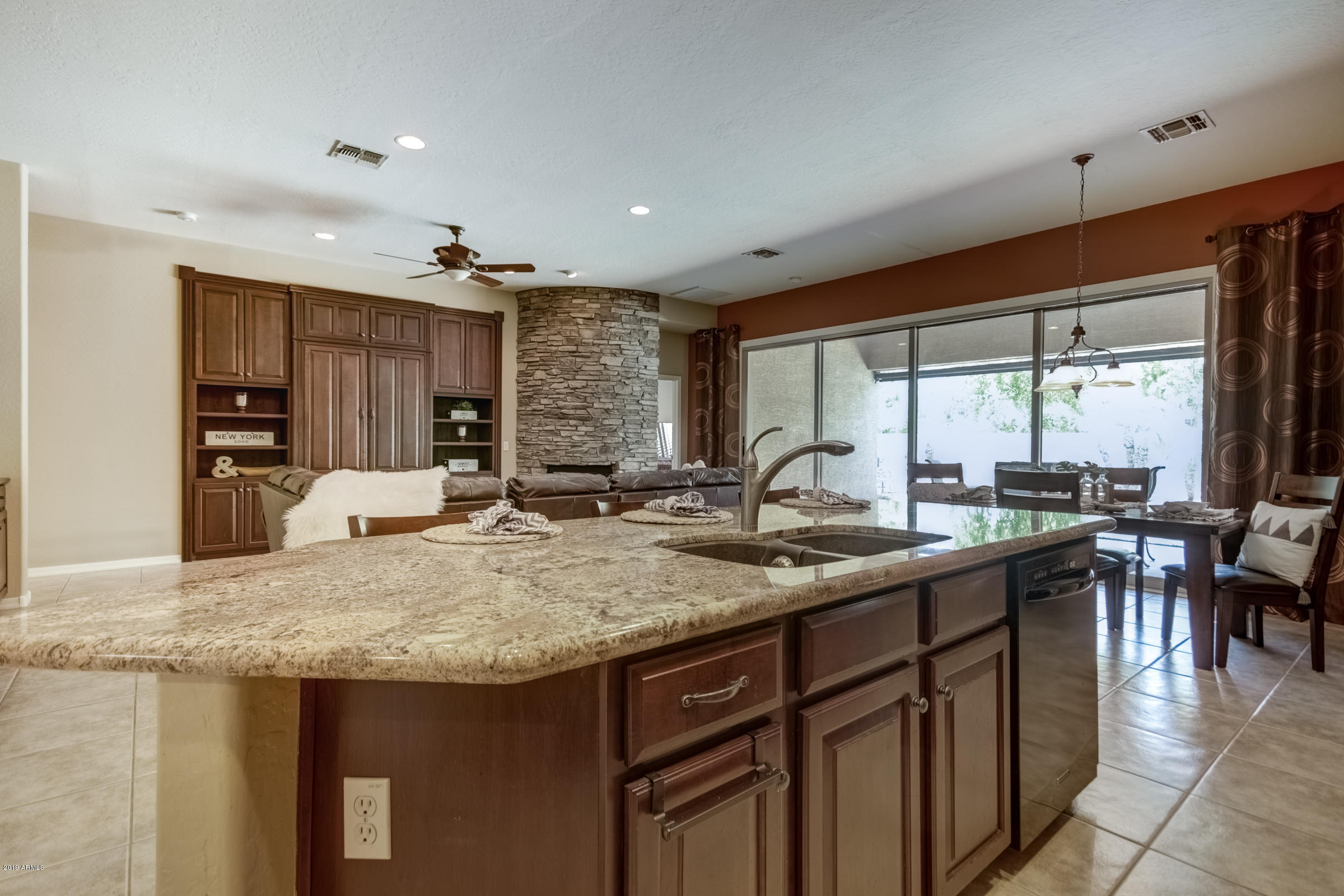 4324 East Reins Road Gilbert, AZ 85297 - Photo 11 of 33 Kitchen / Family Room