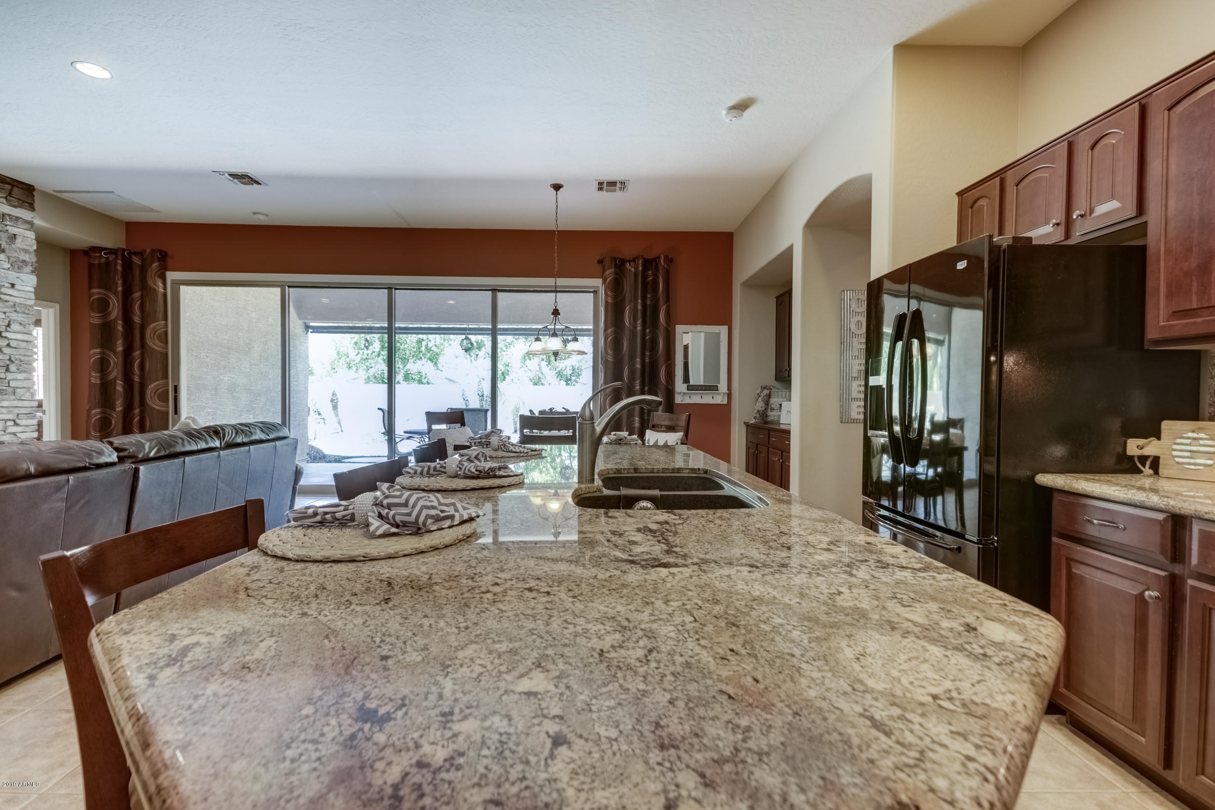 4324 East Reins Road Gilbert, AZ 85297 - Photo 10 of 33 Kitchen