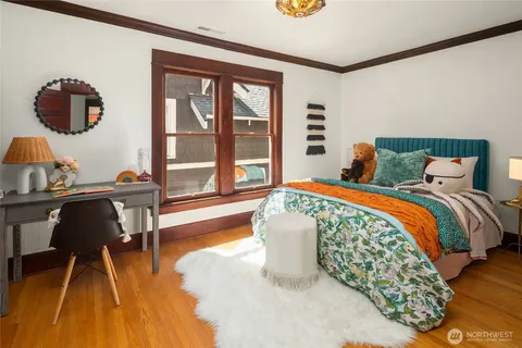 $1,370,000 | 3307 East Pike Street, Seattle, WA 98122