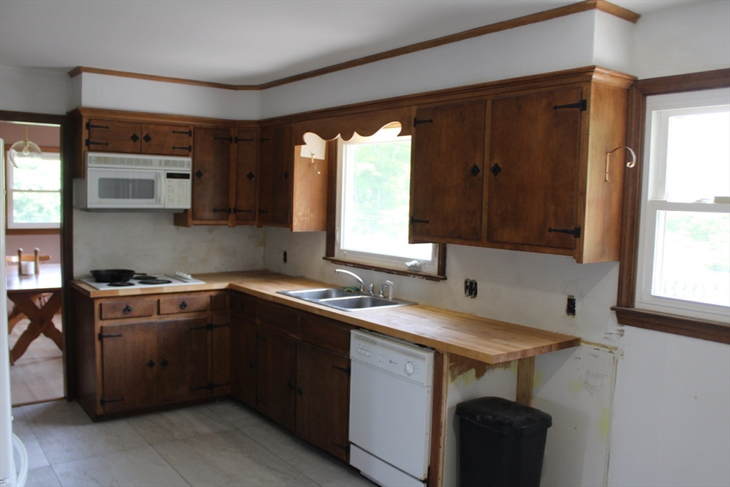 288 Truce Road Conway, MA 01341 - Photo 9 of 26