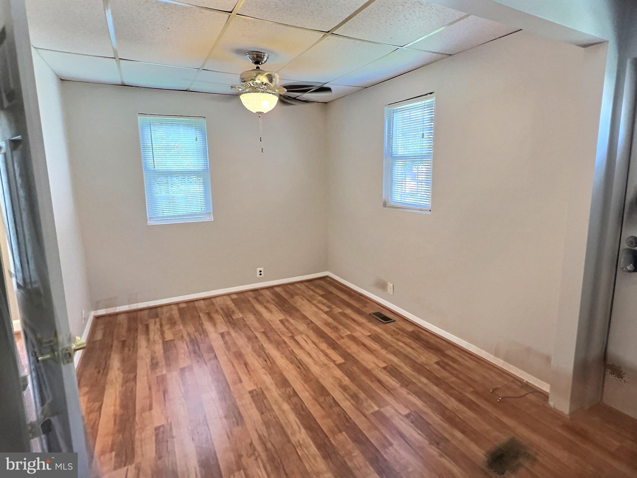 9015 Cuckold Point Road Baltimore, MD 21219 - Photo 9 of 12 Gallery Image 9
