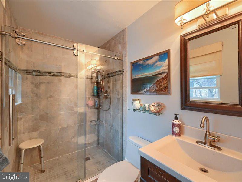 301 Larkin Drive Red Lion, PA 17356 - Photo 41 of 61 a bathroom with a sink toilet and shower