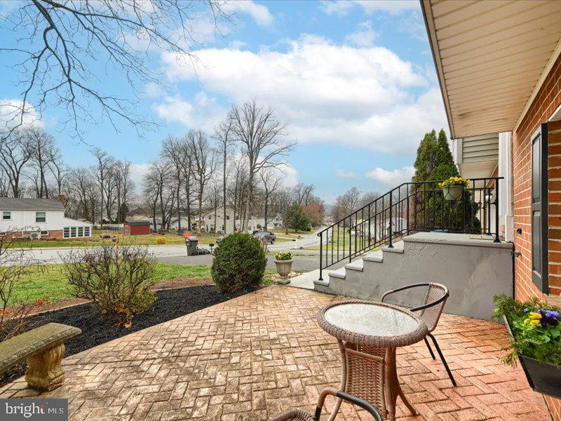 301 Larkin Drive Red Lion, PA 17356 - Photo 9 of 61