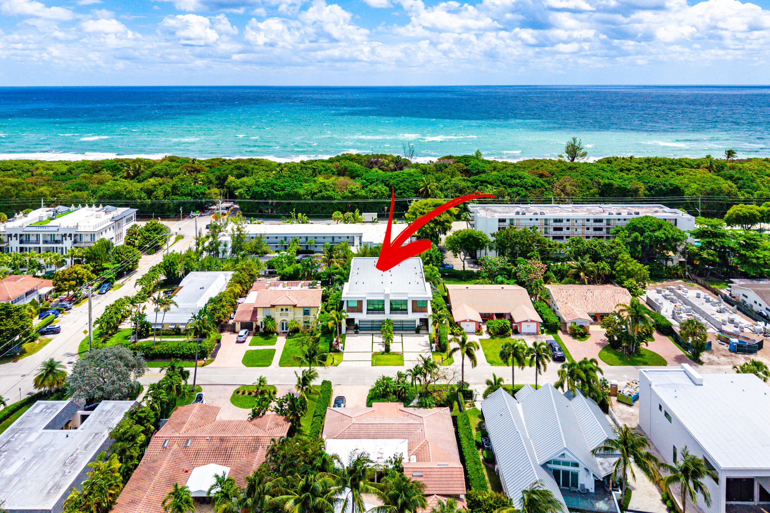 320 Northeast Wavecrest Way Boca Raton, FL 33432 - Photo 2 of 65 062-320NortheastWavecrestWay-BocaRaton-F