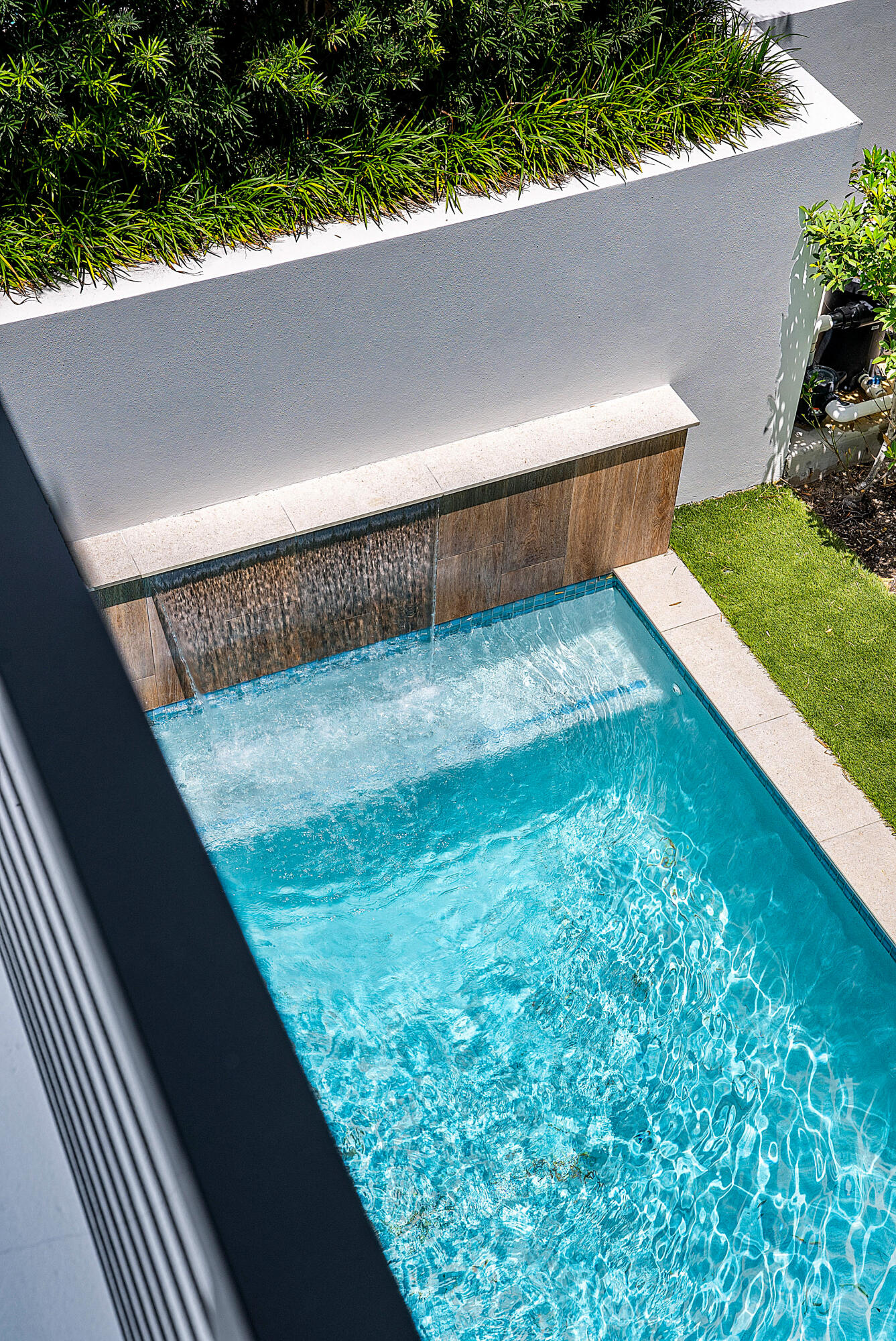 320 Northeast Wavecrest Way Boca Raton, FL 33432 - Photo 40 of 65 a view of swimming pool from a balcony