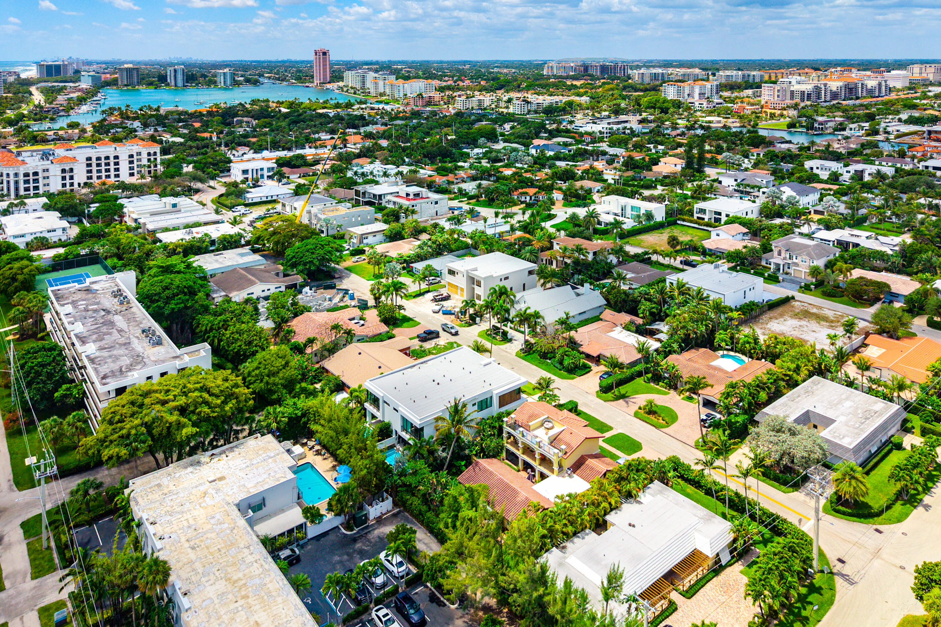 320 Northeast Wavecrest Way Boca Raton, FL 33432 - Photo 58 of 65 an aerial view of multiple house